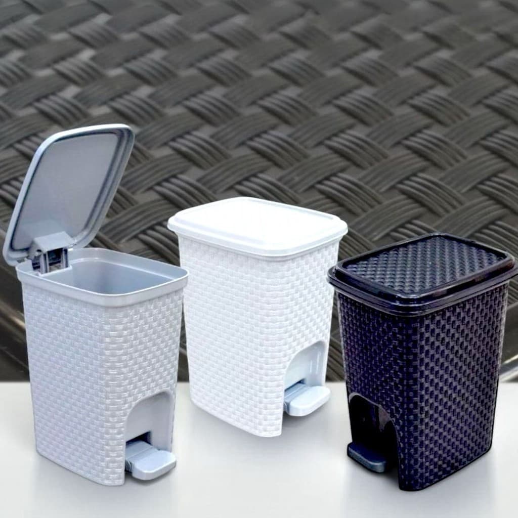 Lixeira Cesto Rattan 7 Litros com Tampa & Pedal Escritorio Banheiro Pia Cozinha Quarto